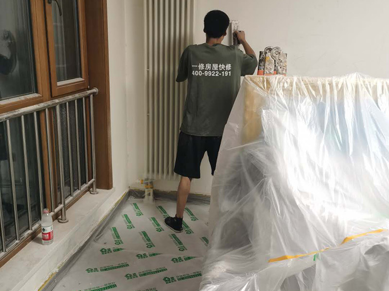 西安刷漆公司都是如何刷墻固的，只有專業的施工人員才知道