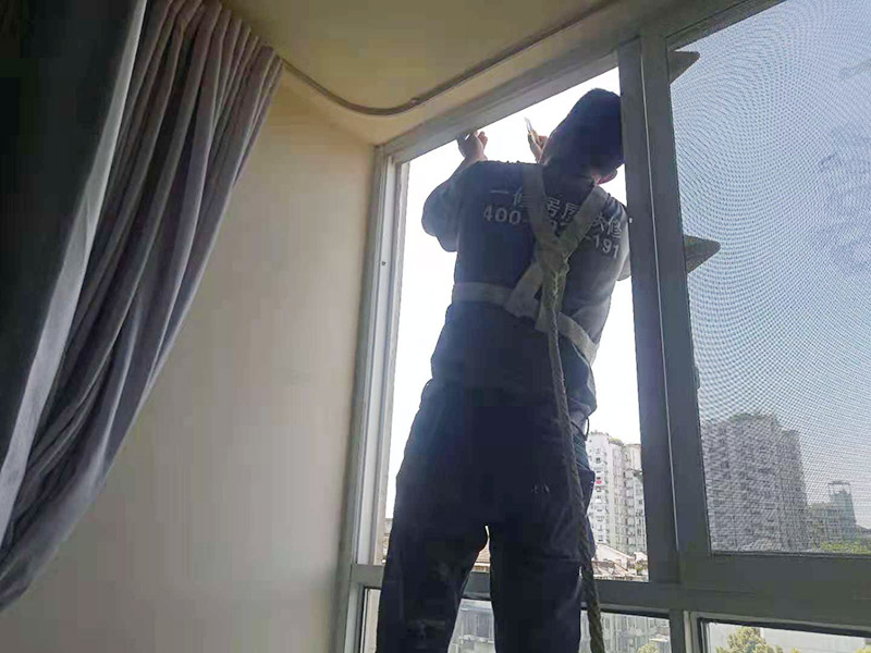 越秀區地磚防水多少錢一平米？不敲瓷磚
